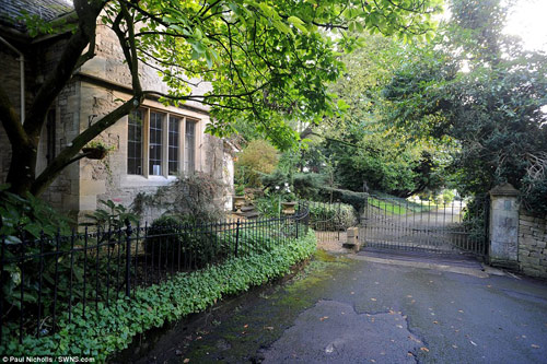 Vợ chồng David Beckham nhòm ngó dinh thự 375 năm tuổi - 5