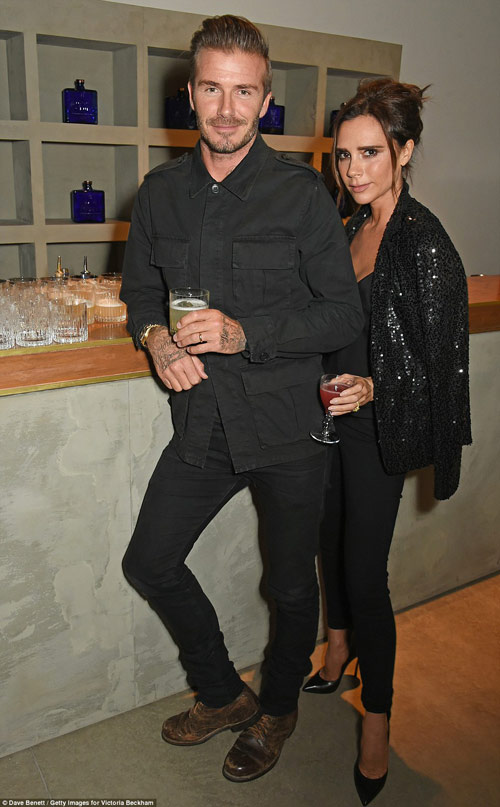 Vợ chồng David Beckham nhòm ngó dinh thự 375 năm tuổi - 1