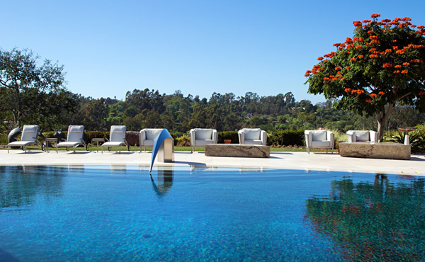 Choáng ngợp với dinh thự 60 triệu USD của đồng sáng lập Qualcomm