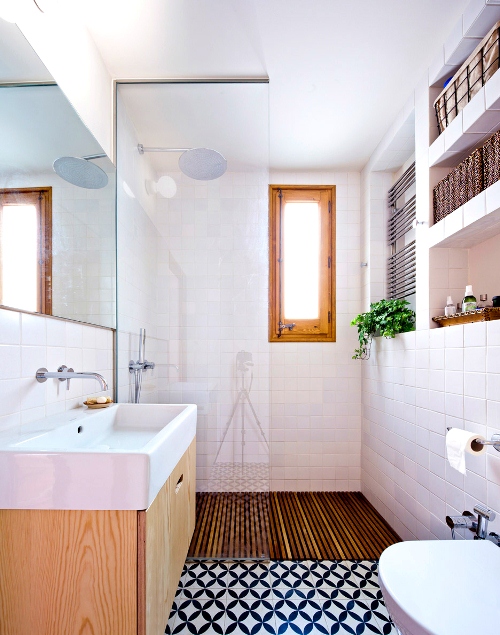 Căn hộ sáng tạo với chiếc bàn treo trên trần nhà