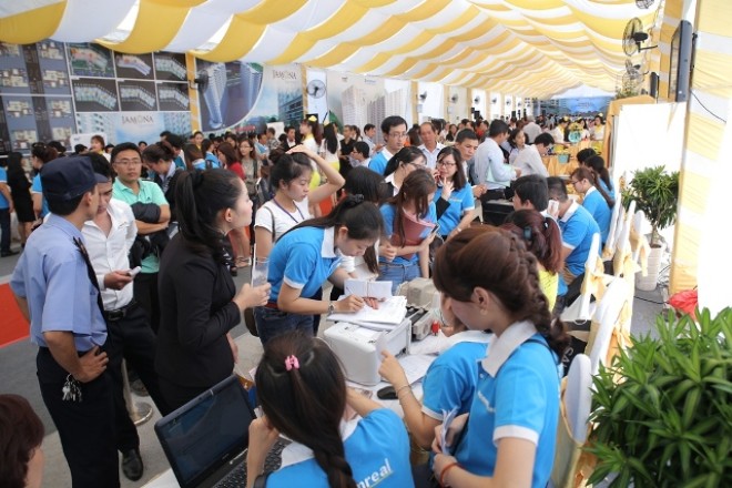 Doanh nghiệp xoay trở không kịp với hai bộ luật BĐS