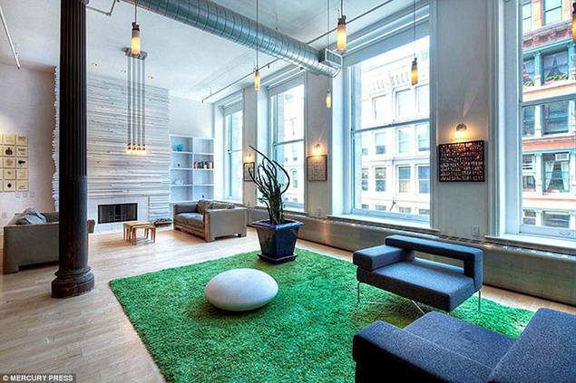 Nội thất ấn tượng của căn phòng nổi tiếng trong phim “Yêu nữ thích hàng hiệu”