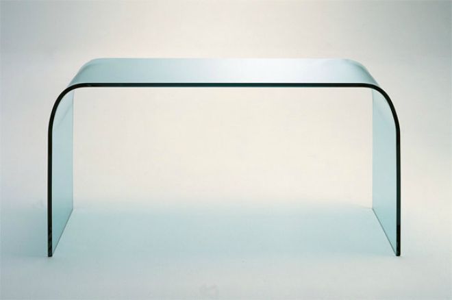 Những kiểu bàn kính hiện đại cho gia đình