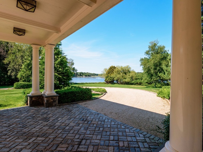 Cận cảnh 'cung điện' đắt giá của 'ông vua tiệc tùng' Mỹ