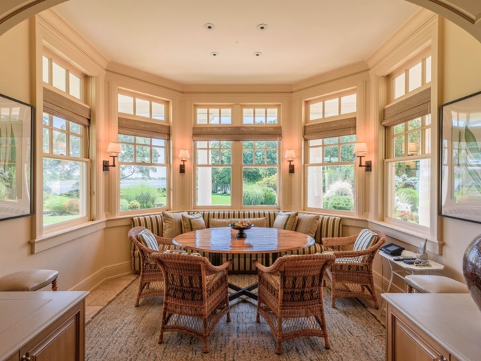 Cận cảnh 'cung điện' đắt giá của 'ông vua tiệc tùng' Mỹ